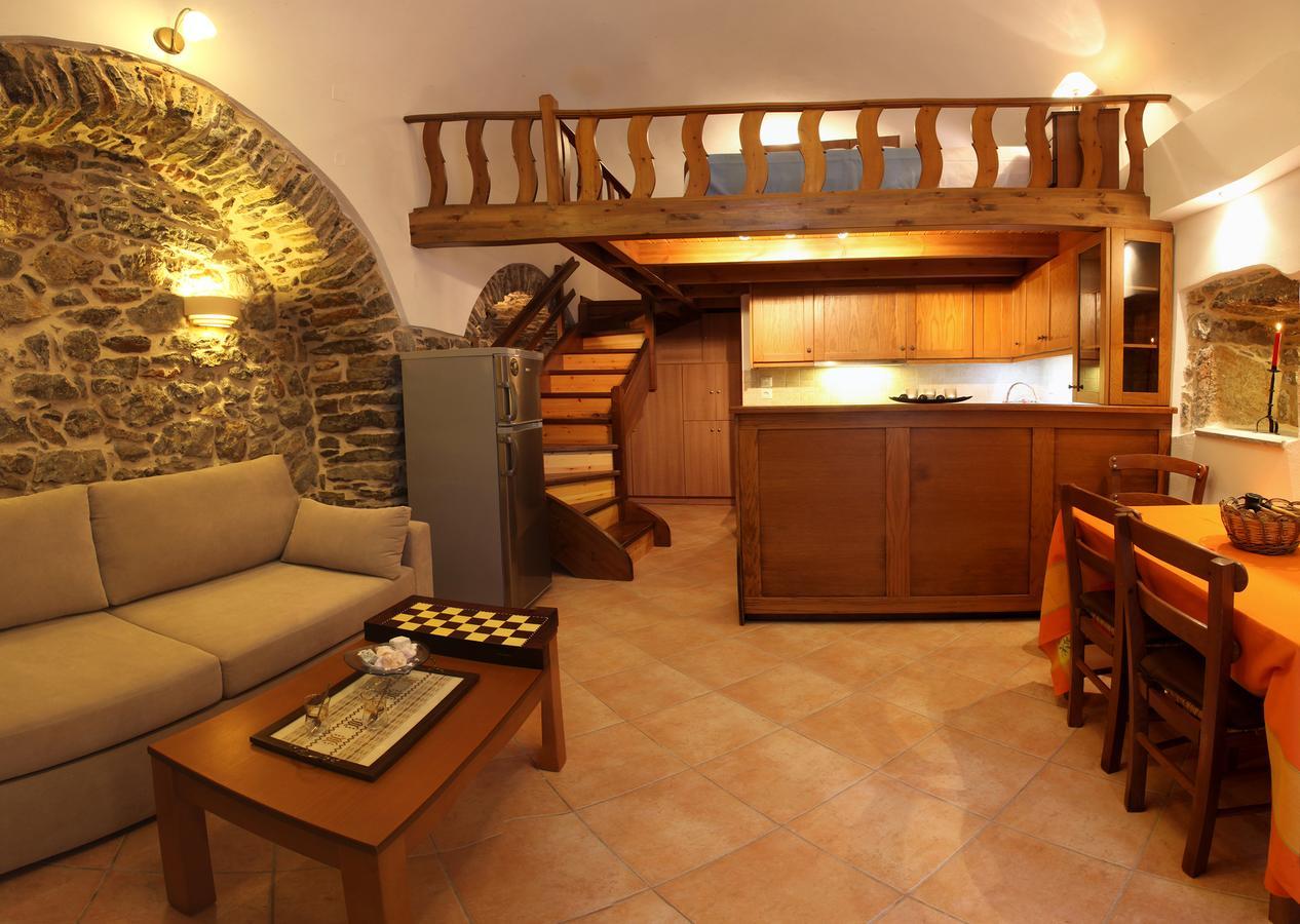 Stoes Traditional Suites Μεστά Εξωτερικό φωτογραφία