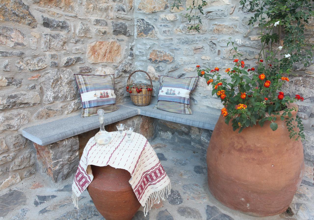 Stoes Traditional Suites Μεστά Εξωτερικό φωτογραφία