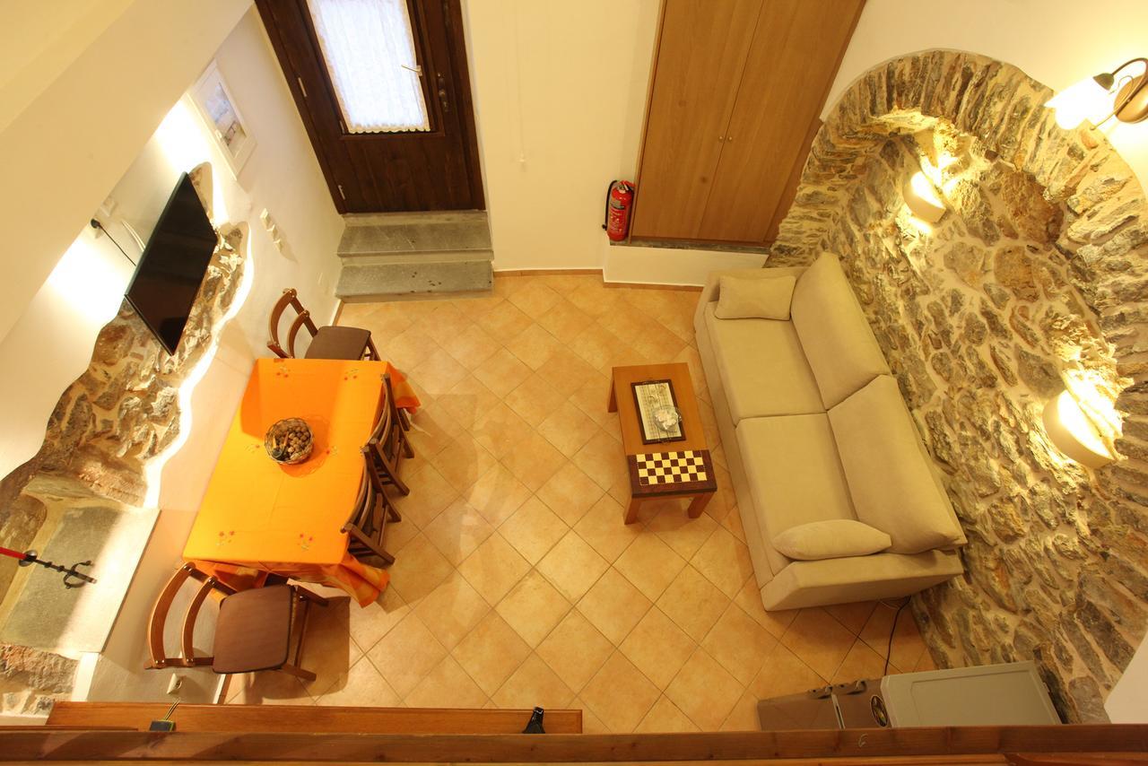 Stoes Traditional Suites Μεστά Εξωτερικό φωτογραφία
