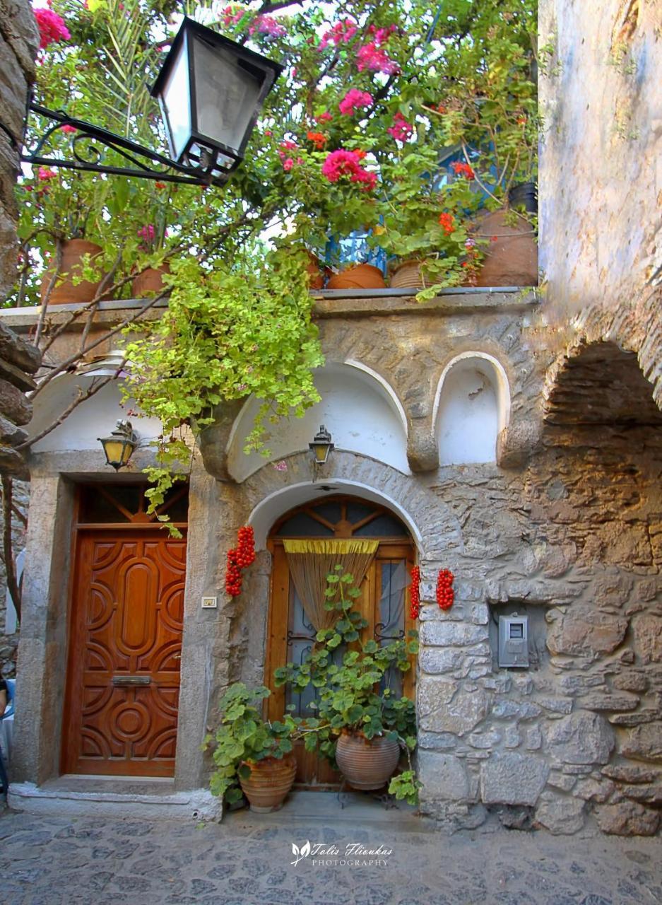 Stoes Traditional Suites Μεστά Εξωτερικό φωτογραφία