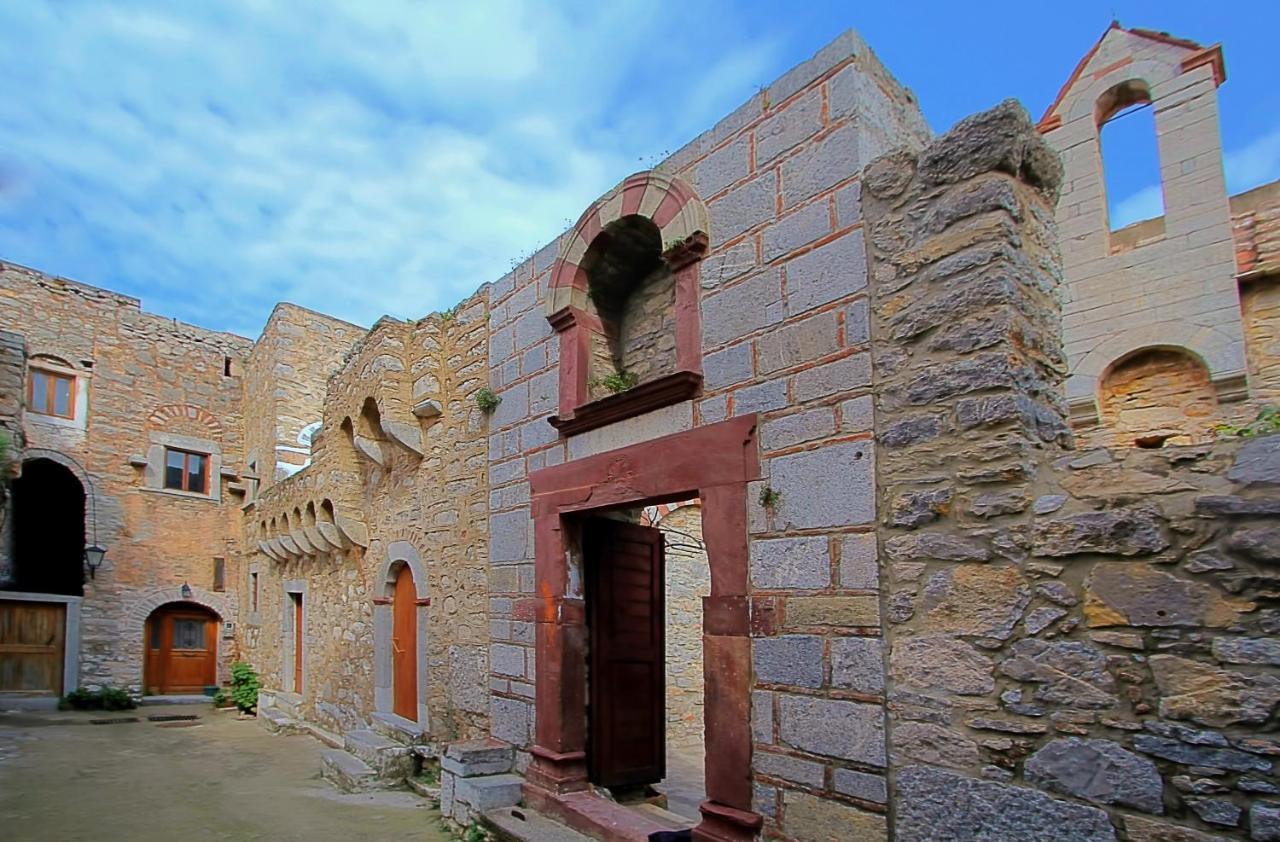 Stoes Traditional Suites Μεστά Εξωτερικό φωτογραφία